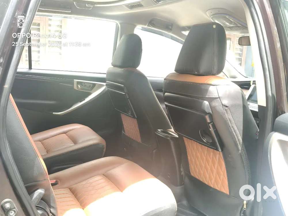 Toyota Innova Crysta V 92000wsr