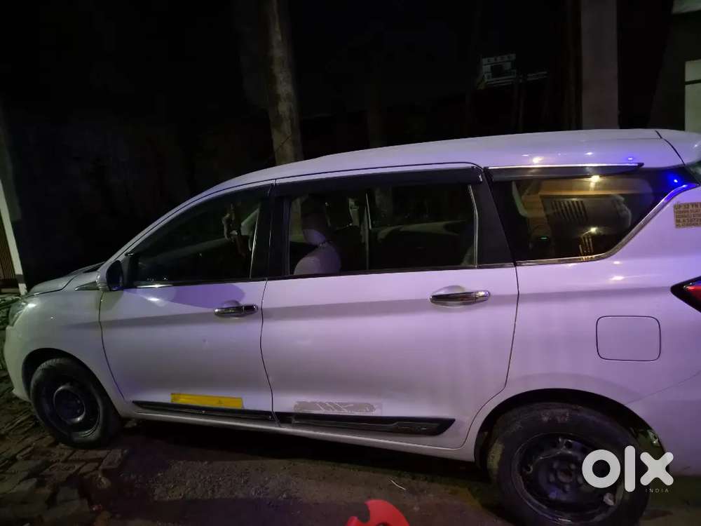 Maruti Suzuki Ertiga Vxi 2025
