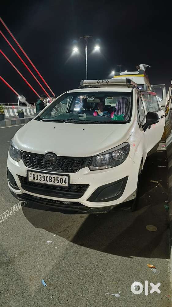 Mahindra Marazzo Diesel 2020