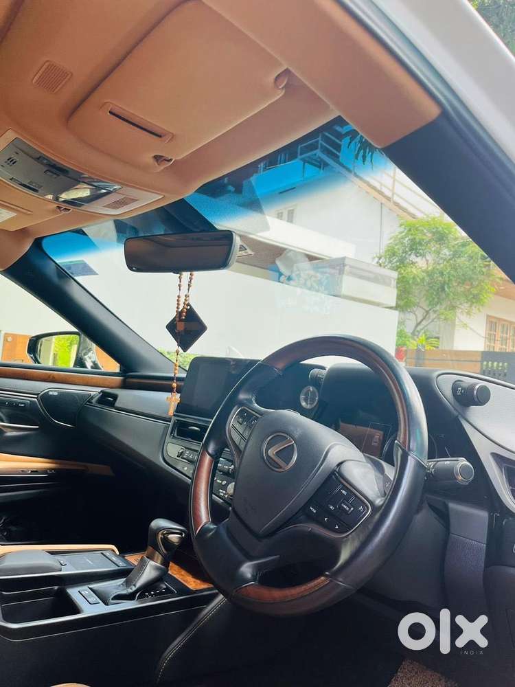 Lexus Es 300h Luxury, 2021, Petrol