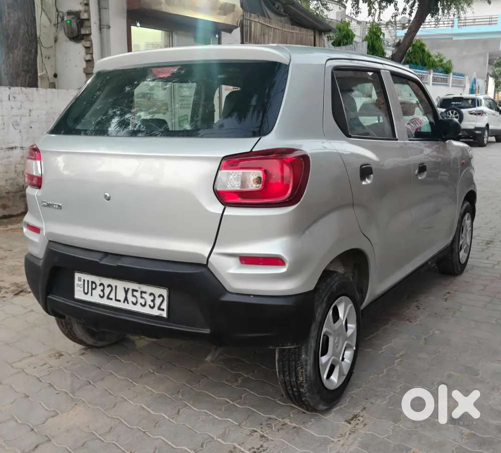 New Showroom Candition Car