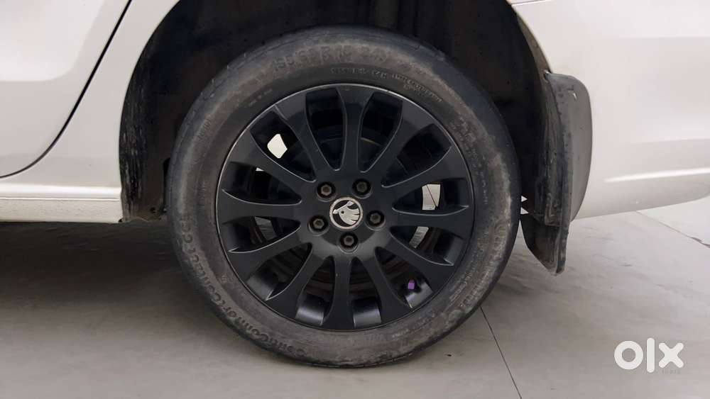 Skoda Rapid 1.6 Mpi Elegance Plus, 2015, Petrol