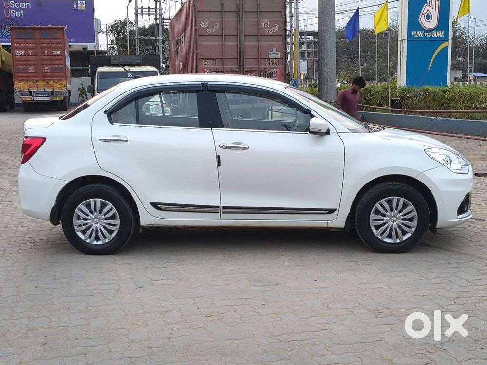 Maruti Suzuki Dzire 1.2 Vxi, 2023, Petrol
