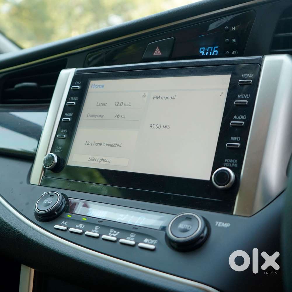 Toyota Innova Crysta 2.4 Z 7 Str, 2025, Diesel