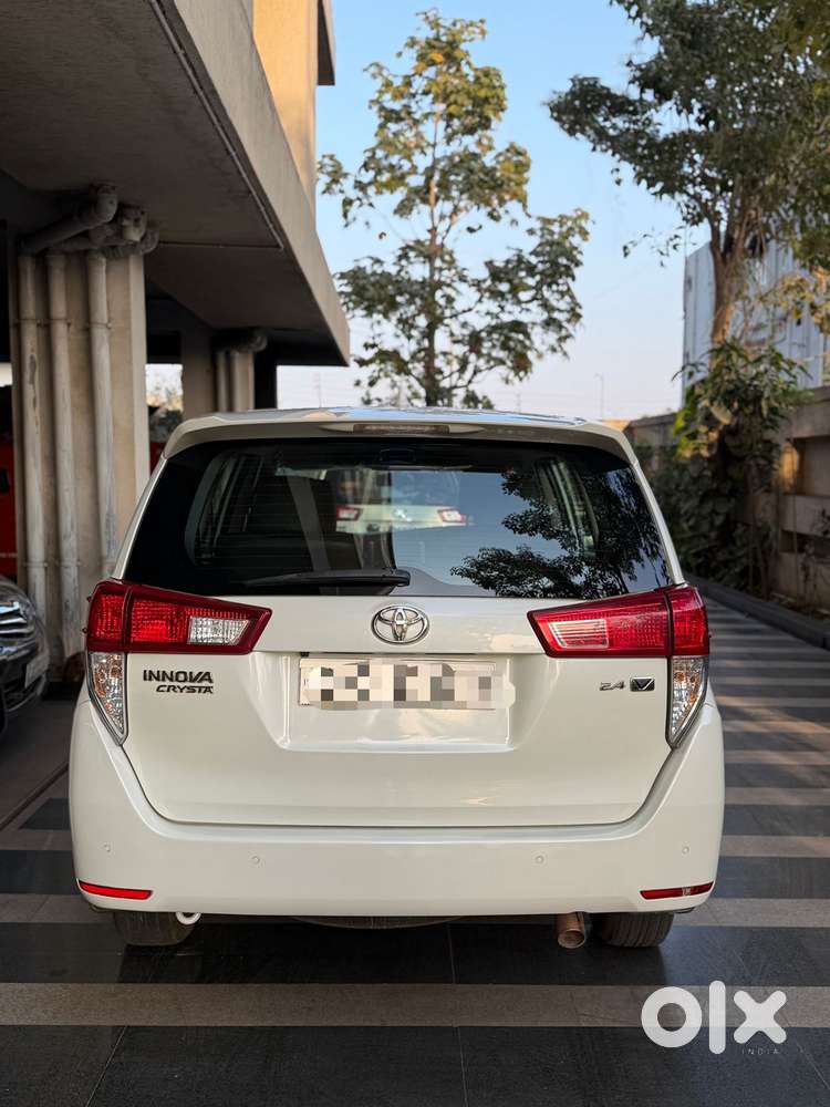 Toyota Innova Crysta 2.4 V 7 Str, 2022, Diesel