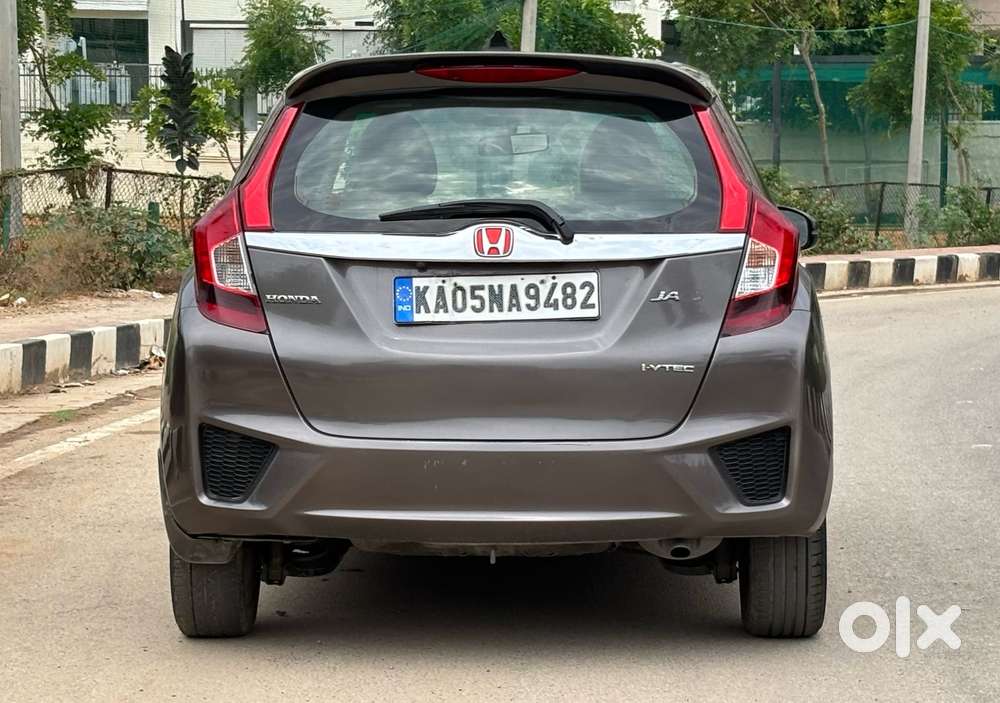 Honda Jazz V Mt Privilege, 2015, Petrol