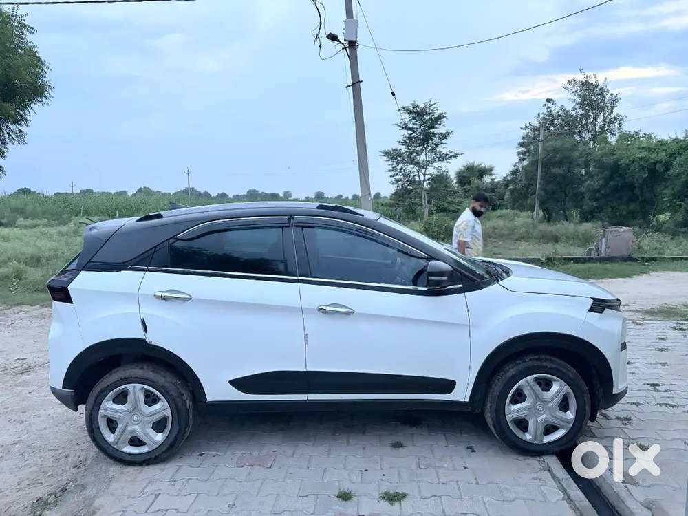 Tata Nexon 2025 Smart Petrol Mt+cng