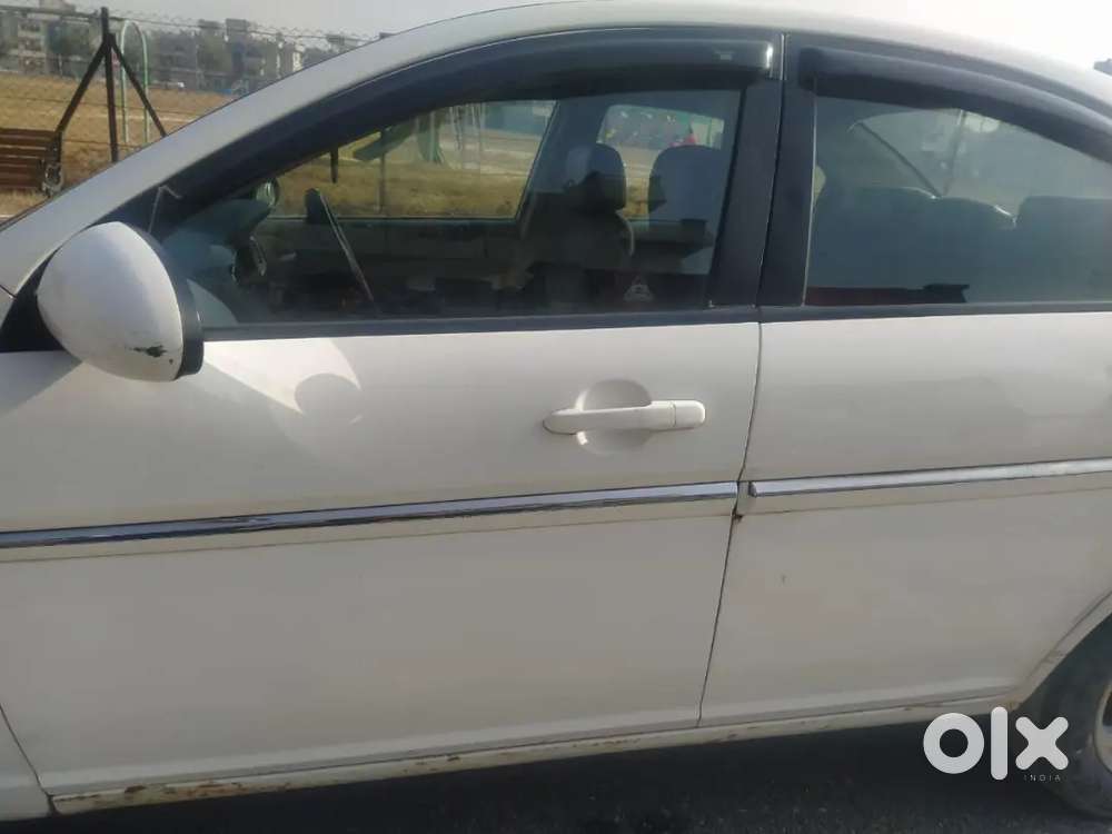 Hyundai Verna 2010 Diesel 150000 Km Driven Passing 2030