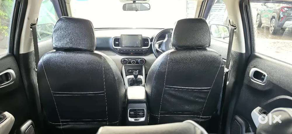 Hyundai Venue Petrol 2023