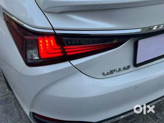 Lexus Es, 2023, Petrol