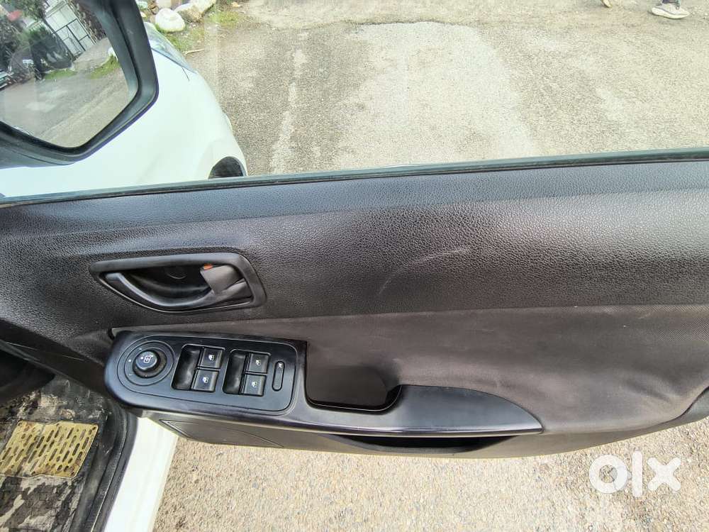 Tata Zest Revotron 1.2t Xm, 2016, Petrol