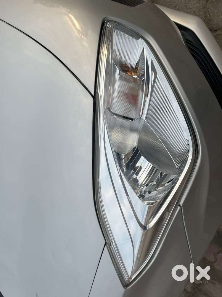 Maruti Suzuki Swift Lxi Optional-o, 2019, Petrol