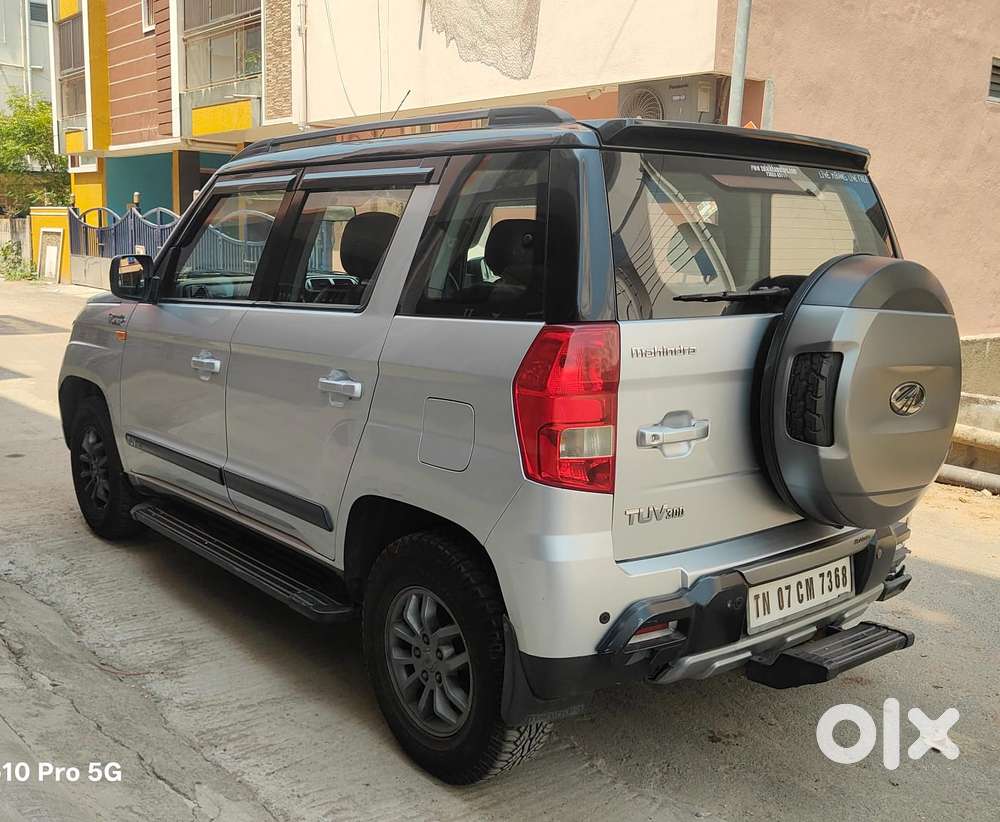Mahindra Tuv 300 T10 Dual Tone, 2018, Diesel