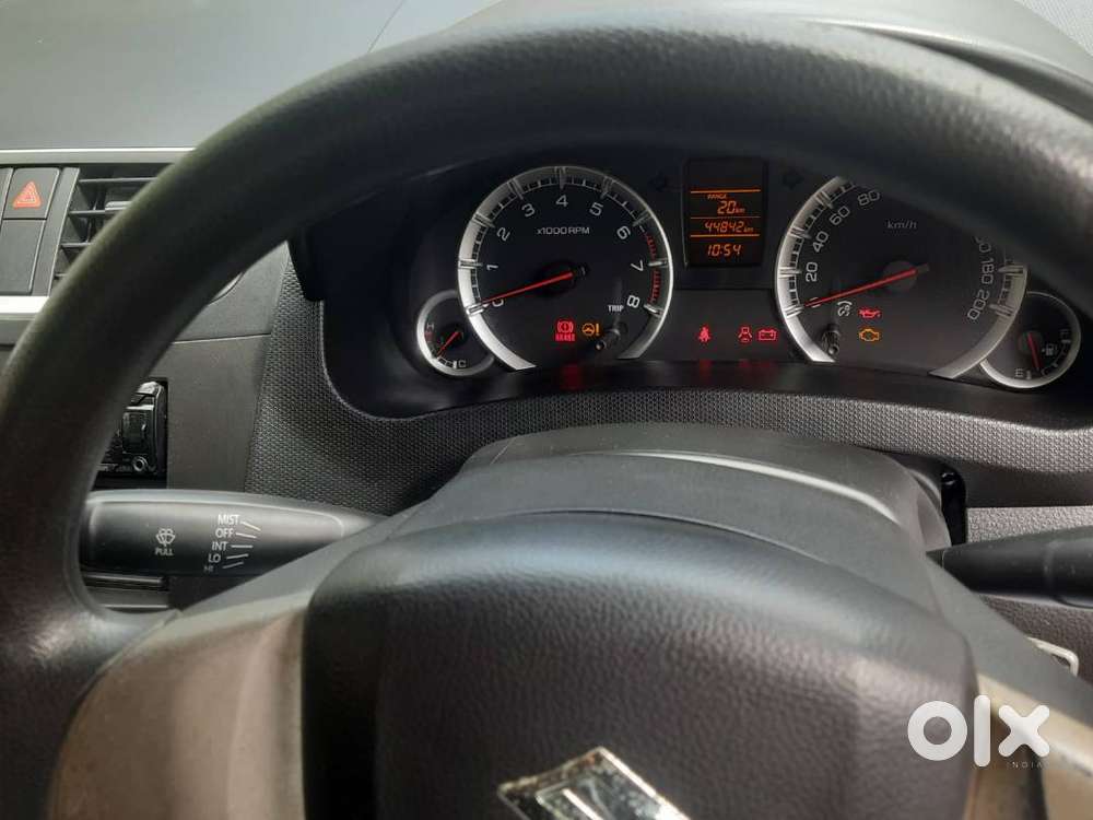 Maruti Suzuki Swift 2013 Vxi Petrol 44850 Km