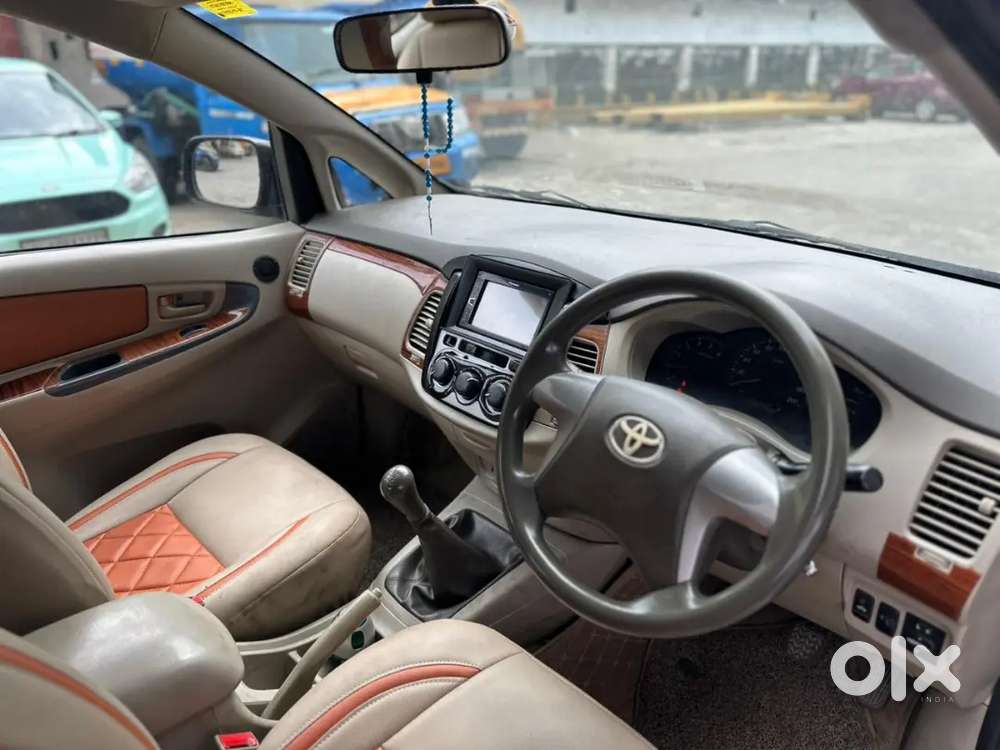 Toyota Innova 2012 Diesel Well Maintained