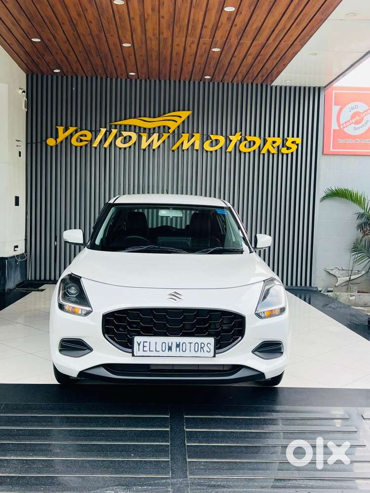 Maruti Suzuki New-gen Swift Vxi, 2025, Petrol