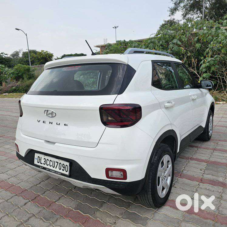 Hyundai Venue S 1.2 Petrol, 2021, Petrol