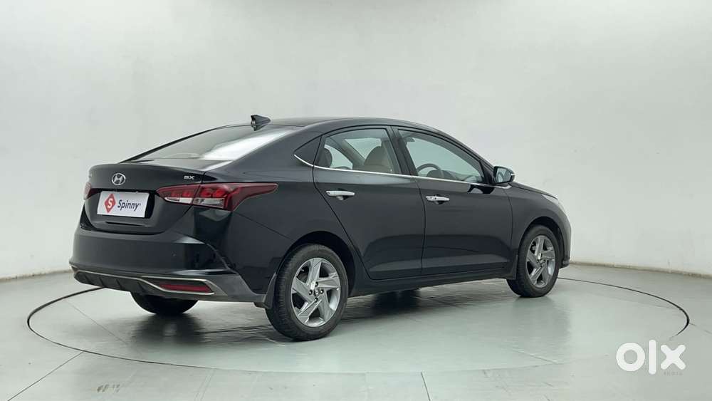 Hyundai Verna 1.5 Mpi Mt Sx (o), 2022, Petrol