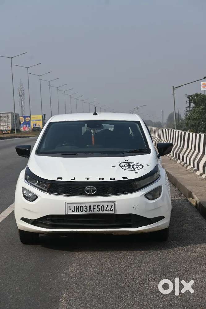 Tata Altroz 2021 Petrol Well Maintained