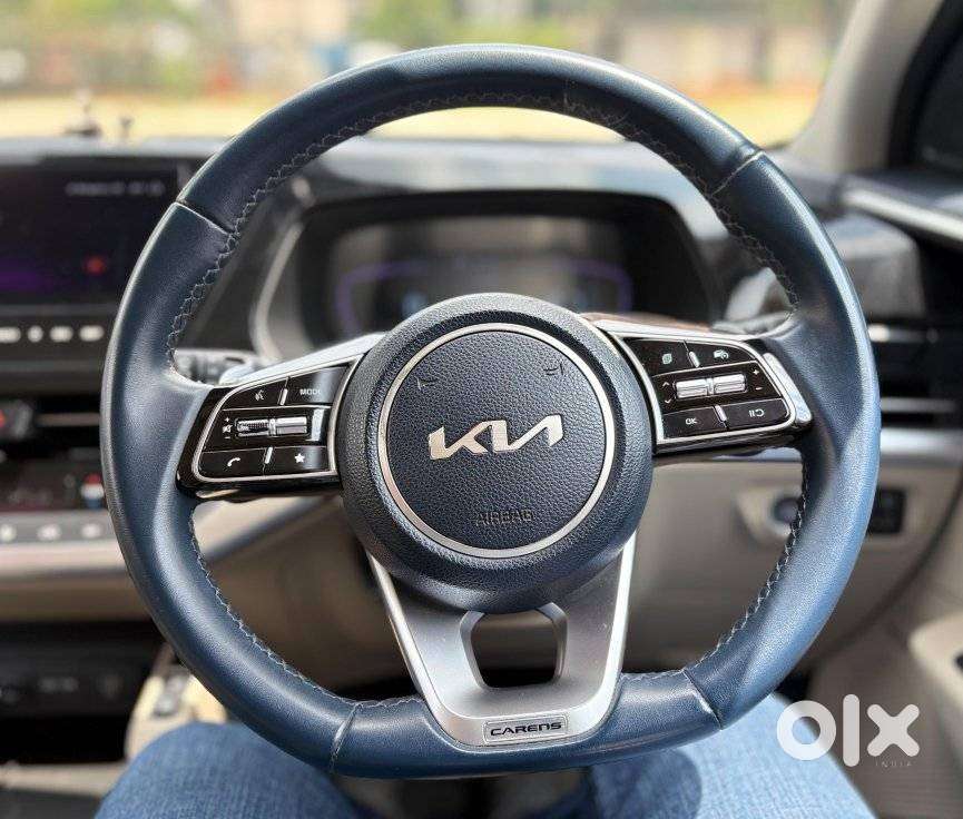 Kia Carens 1.4 Luxury Plus Dct 7 Str, 2022, Petrol