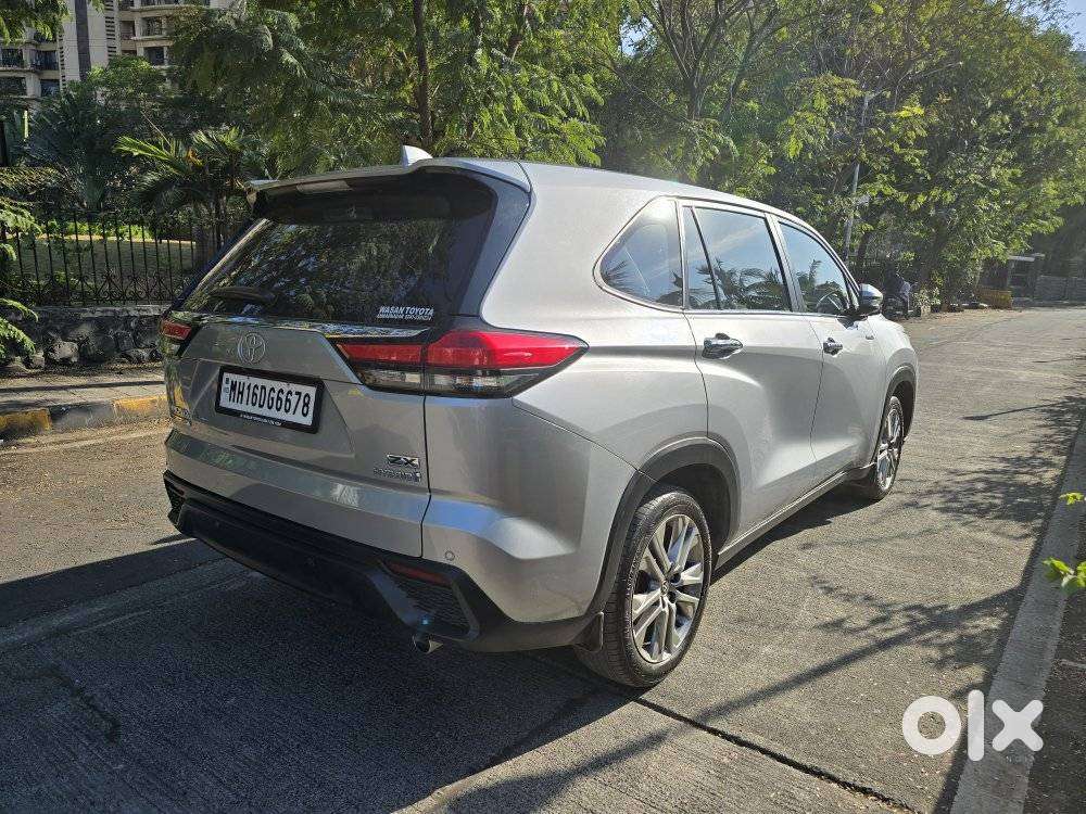 Toyota Innova Hycross 2.0 Zx (o) Hybrid 7 Str, 2024, Petrol
