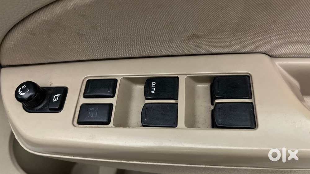 Maruti Suzuki Swift Dzire Vxi 1.2, 2015, Petrol