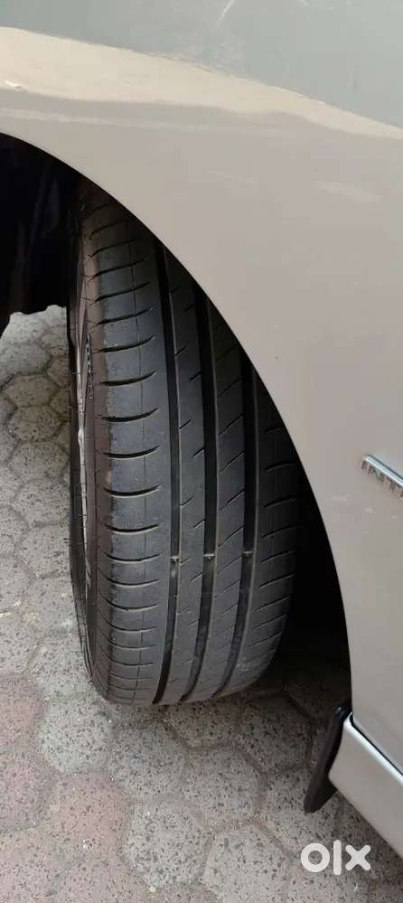 Well Maintained. Excellent Condition  Family  Car Innova
