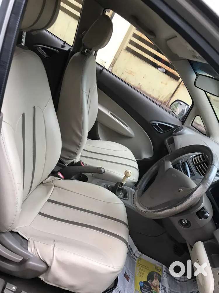 Model 2013
Single Owner 
48k  Km Driven
5 New Branded Tyre