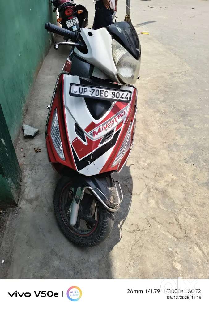 Scooty ( maestro edge 125) - Scooters in Lukarganj, Allahabad