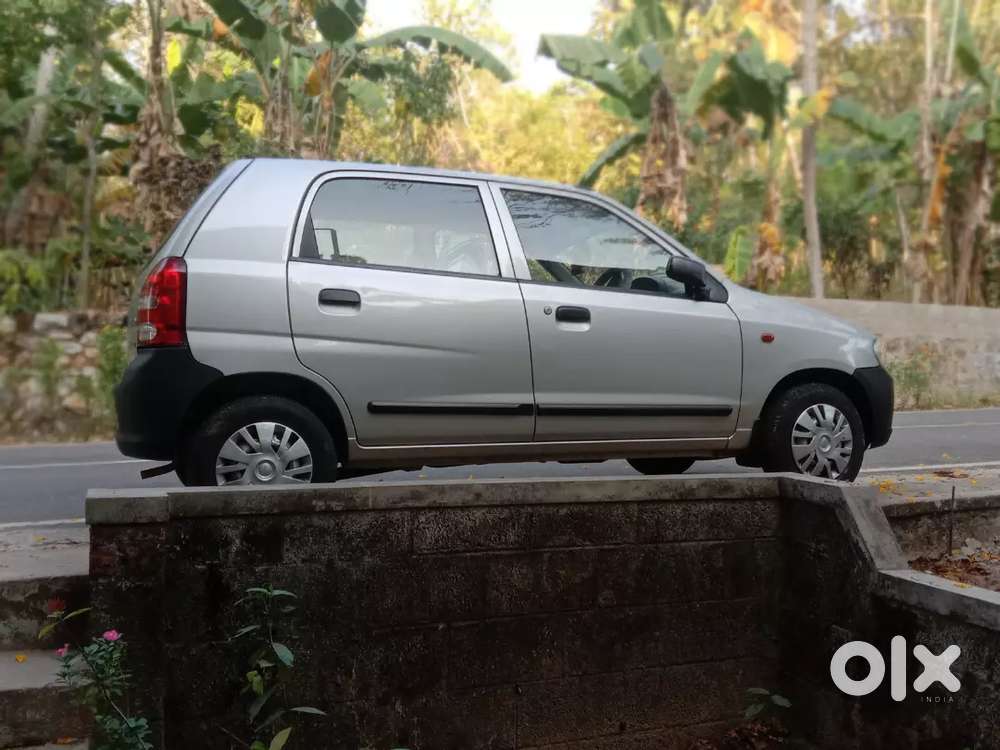 Lady Used Vehicle, Best Condition, No Accident History,