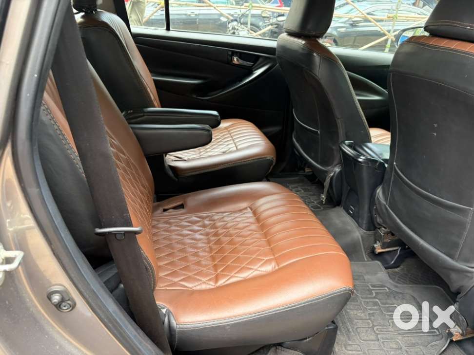 Toyota Innova Crysta 2.7 Gx At, 2020, Diesel