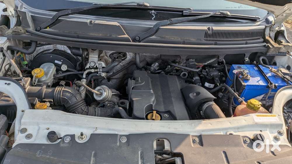 Mahindra Tuv 300 T8, 2016, Diesel