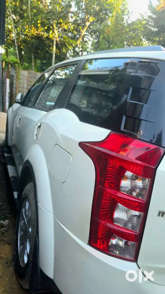 Mahindra Xuv500 2015