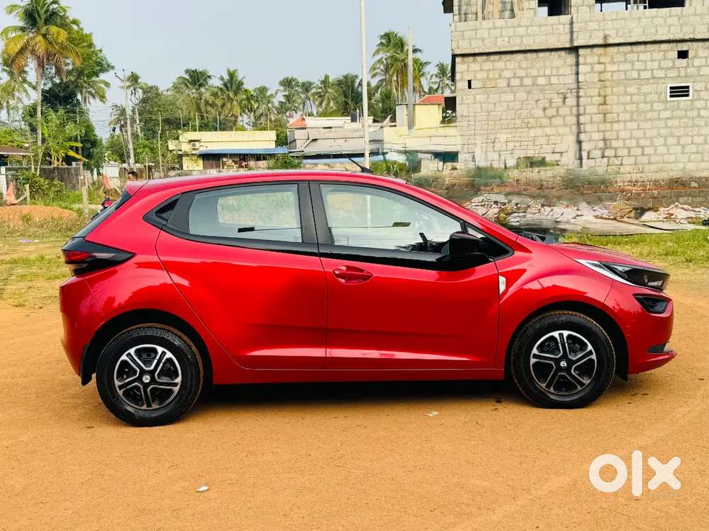 Tata Altroz Petrol Xm 2020 Last Model Low Kilometer