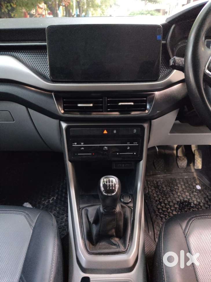 Skoda Kushaq 1.0 Tsi Ambition At, 2023, Petrol