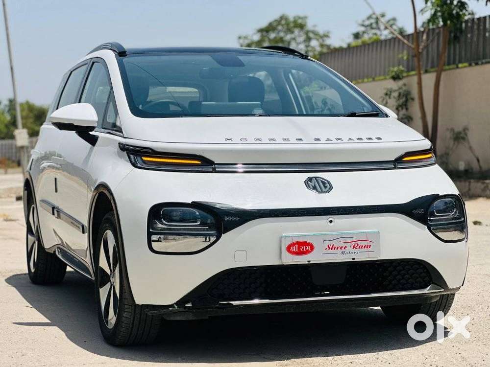 Mg Windsor Ev Essence, 2024, Electric