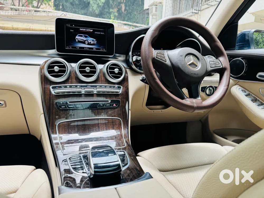 Mercedes-benz Glc Class Progressive 300, 2017, Petrol