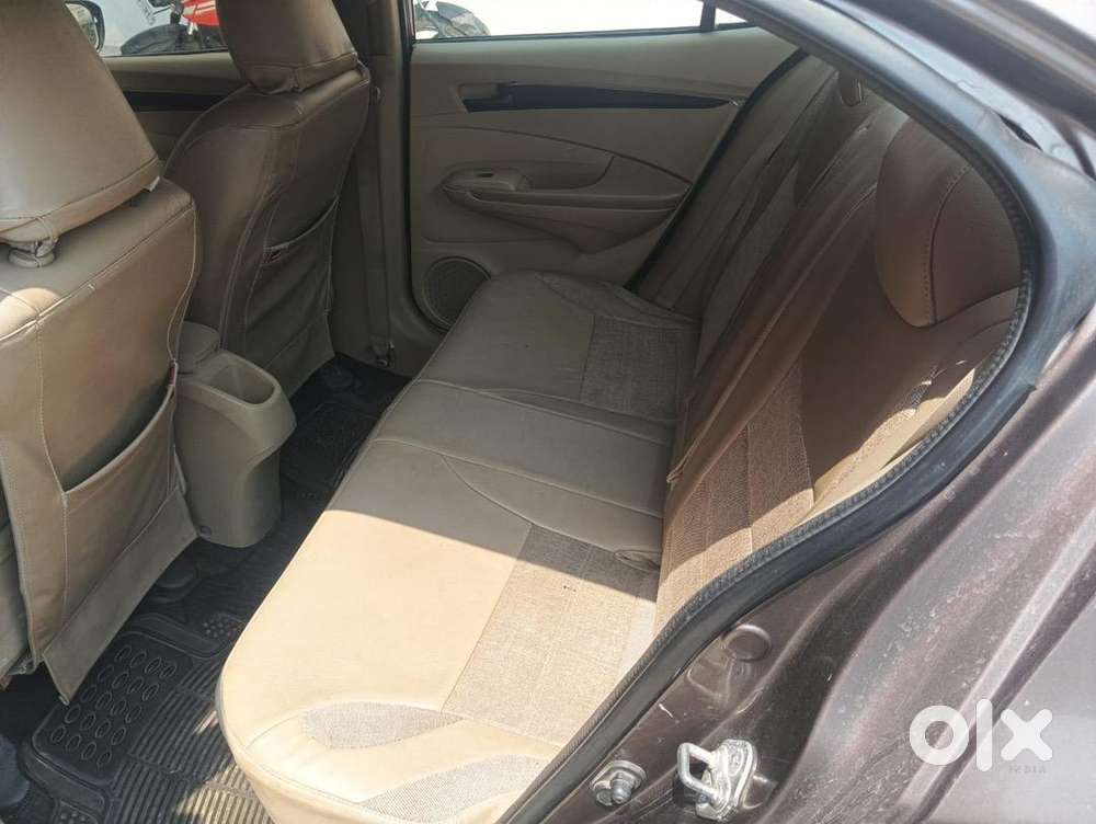Honda Hybrid Car 2013