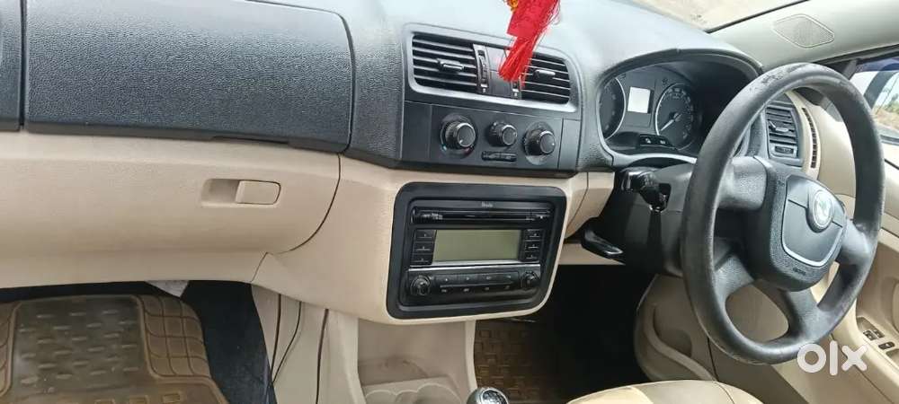 Skoda Fabia 2011 Petrol 100000 Km Driven