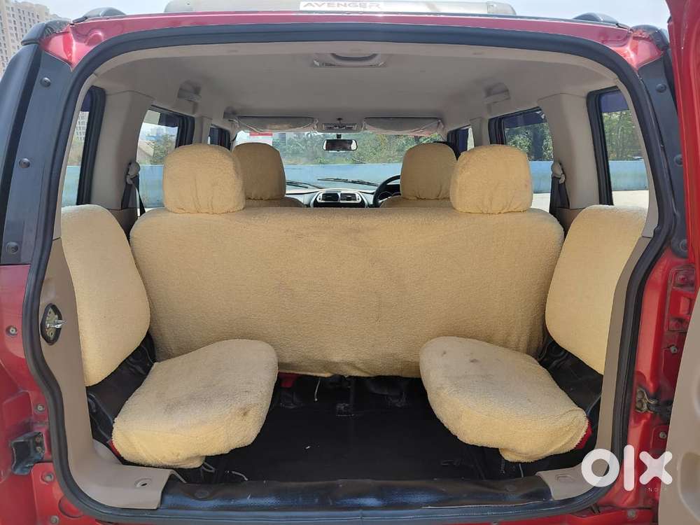 Mahindra Tuv 300 Mhawk100 T8 Dual Tone, 2016, Diesel