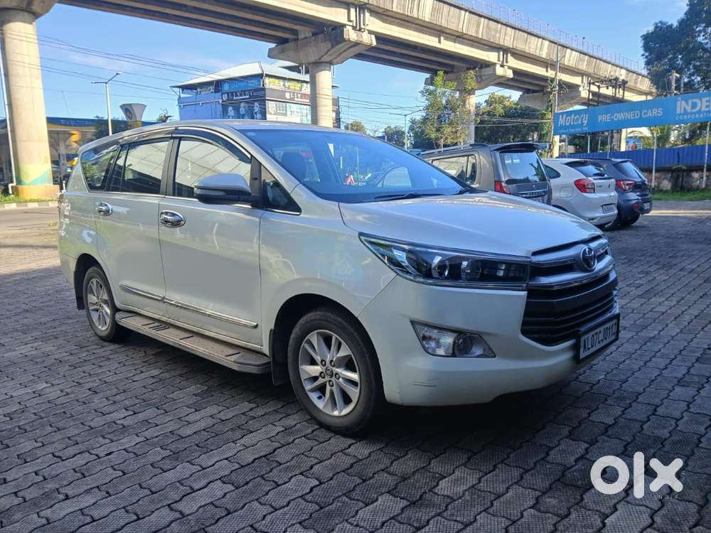Toyota Innova Crysta 2.4 Vx Mt, 2016, Diesel