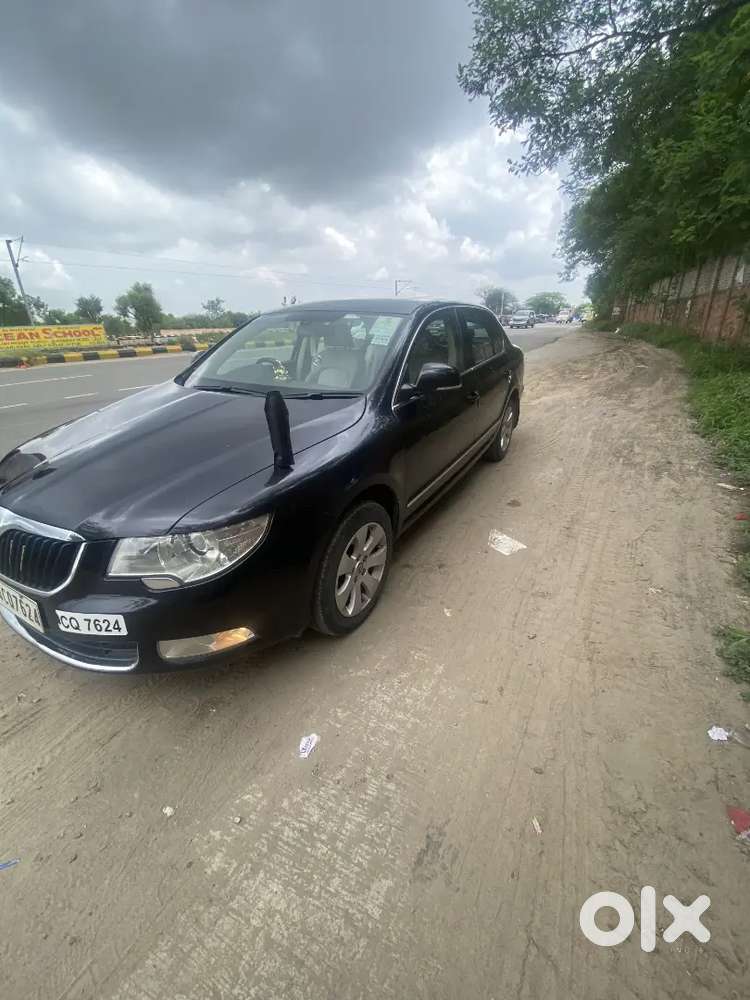 Skoda Superb 2.5 Elegance 2012