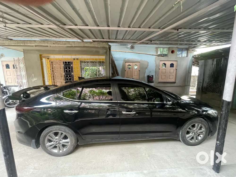 2018 Hyundai Elantra - Mint Condition