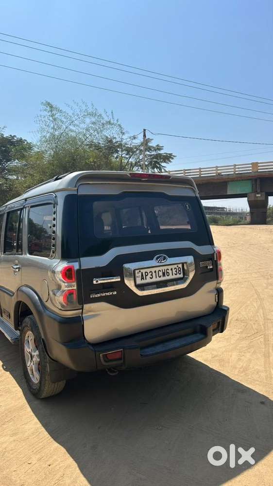 Mahindra Scorpio 2014.  2015 Registration