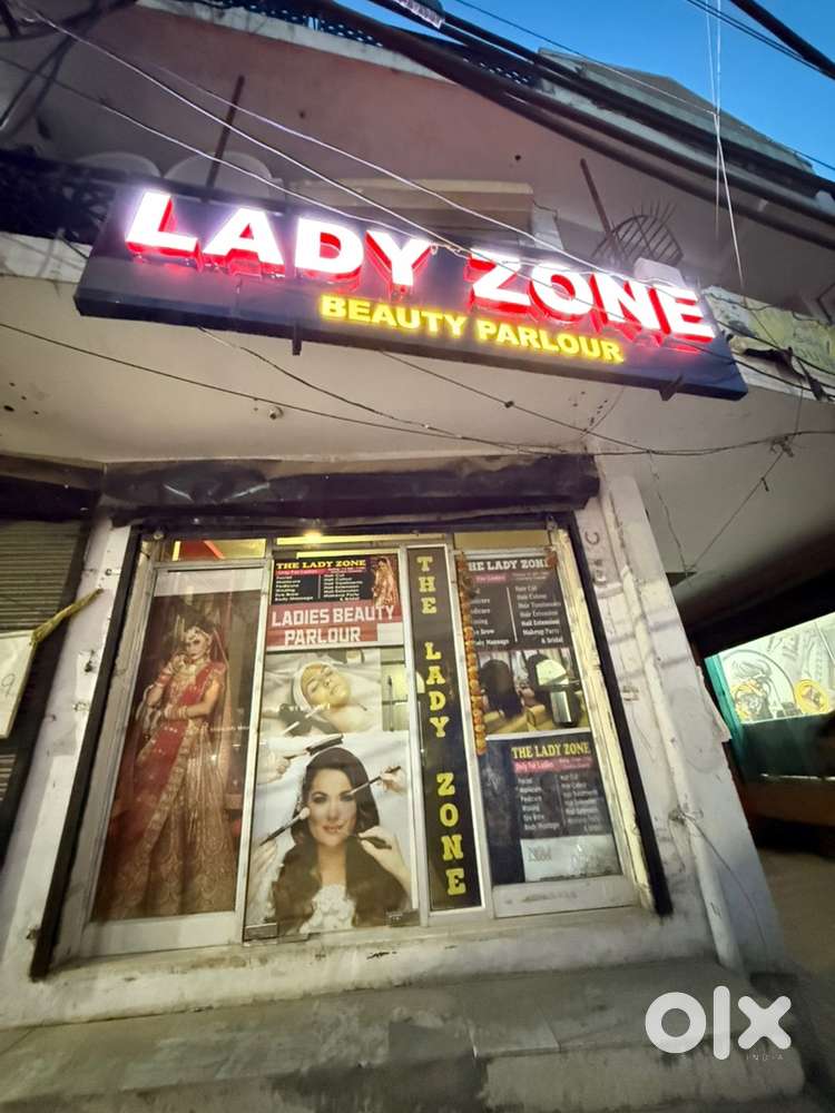 2 commercial shop/office available for rent near dwarka expressway