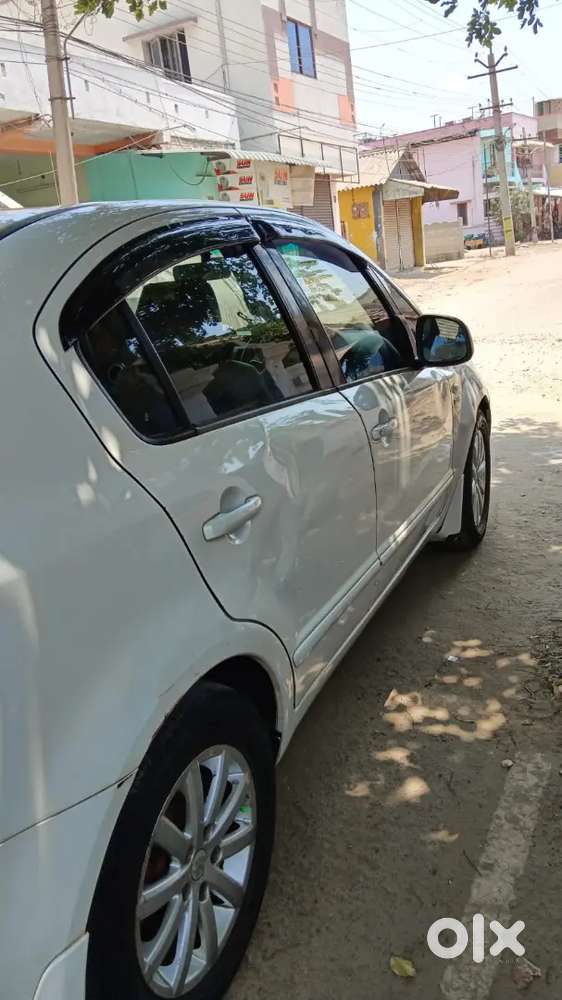 Maruti Suzuki Sx4 Zdi (top End) 2013