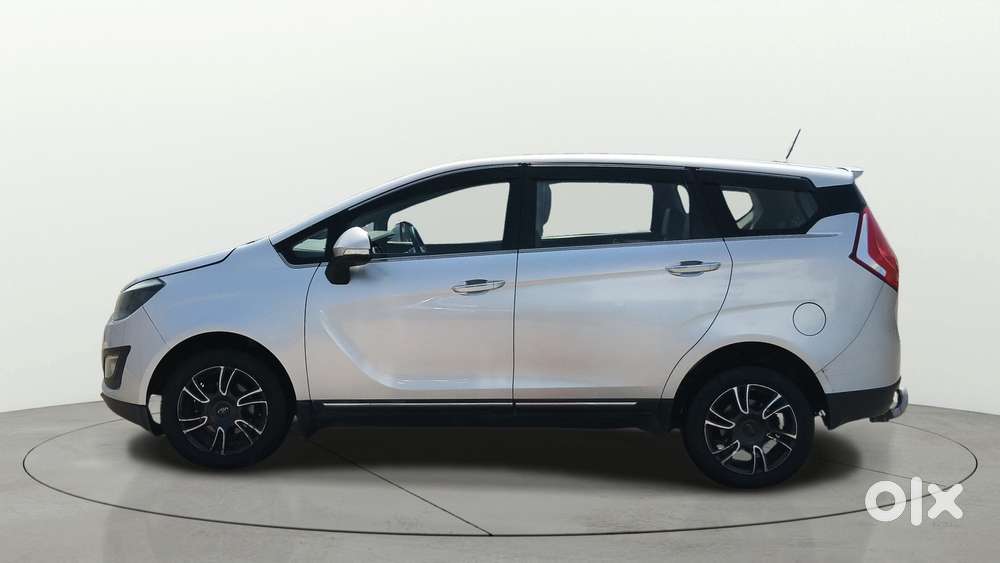 Mahindra Marazzo M8, 2019, Diesel