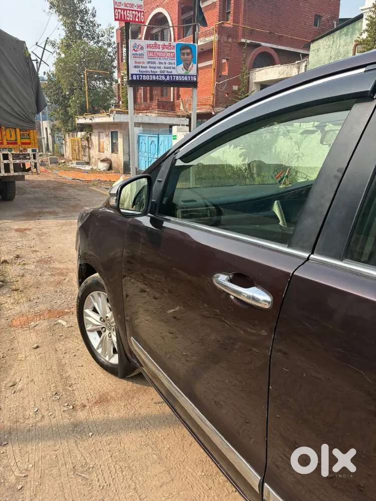 Toyota Innova Crysta