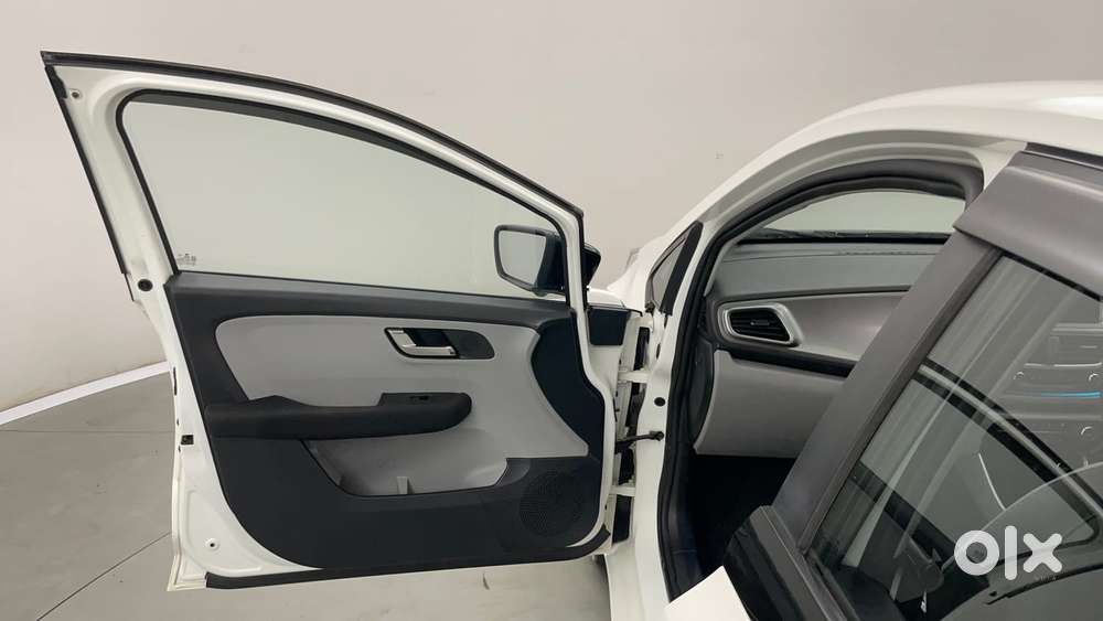 Tata Altroz Xz, 2021, Petrol