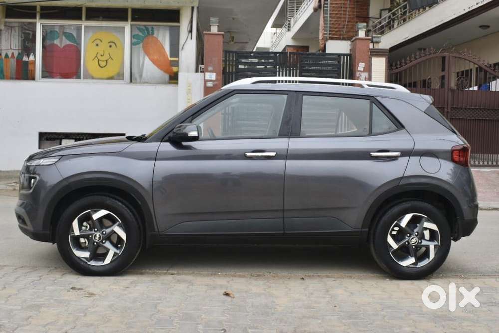 Hyundai Venue 1.0 Sx Turbo Imt Dual Tone Sport, 2019, Petrol